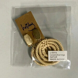 Holiday levera earrings